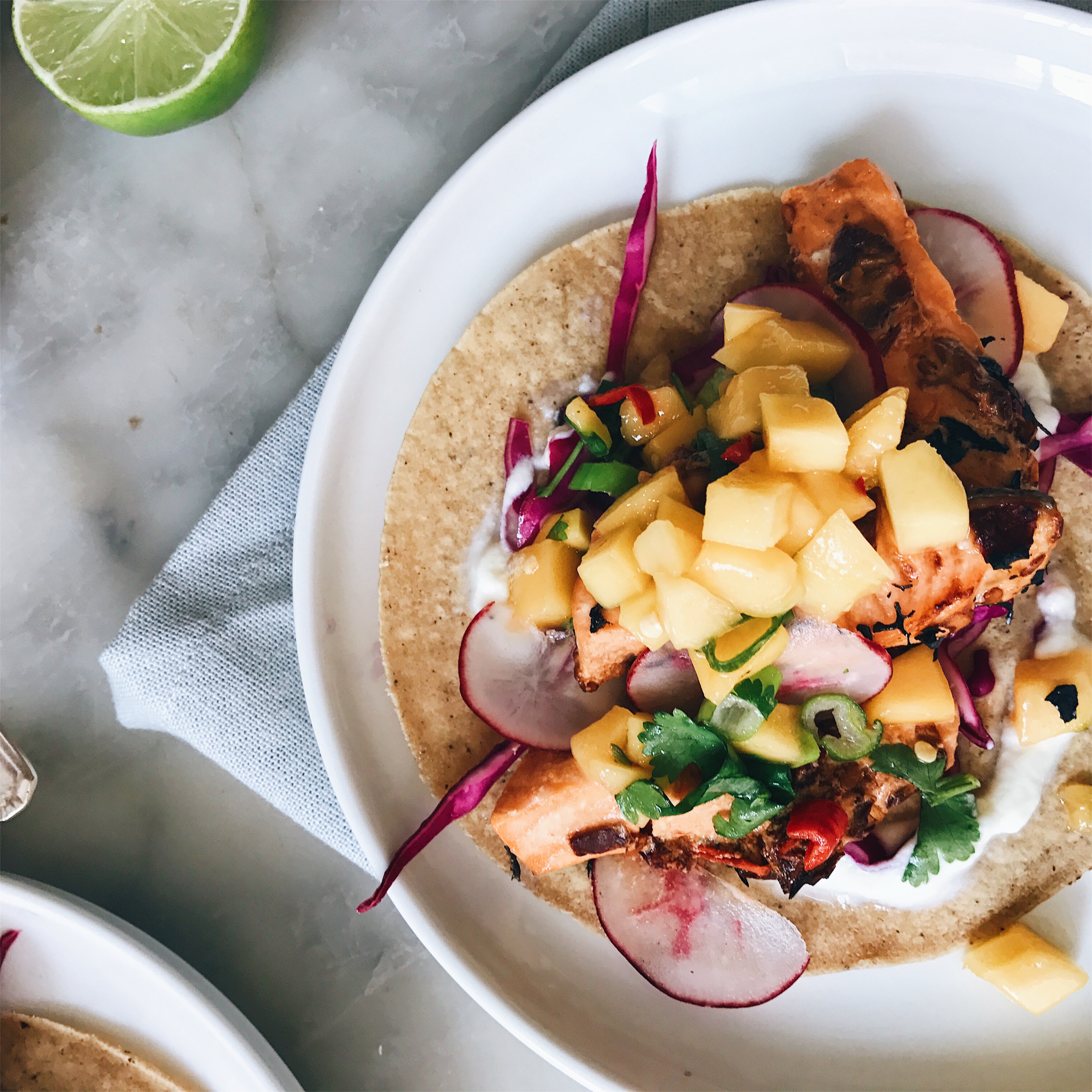 CHIPOTLE SALMON TACOS WITH MANGO SALSA | The Healthy Hunter